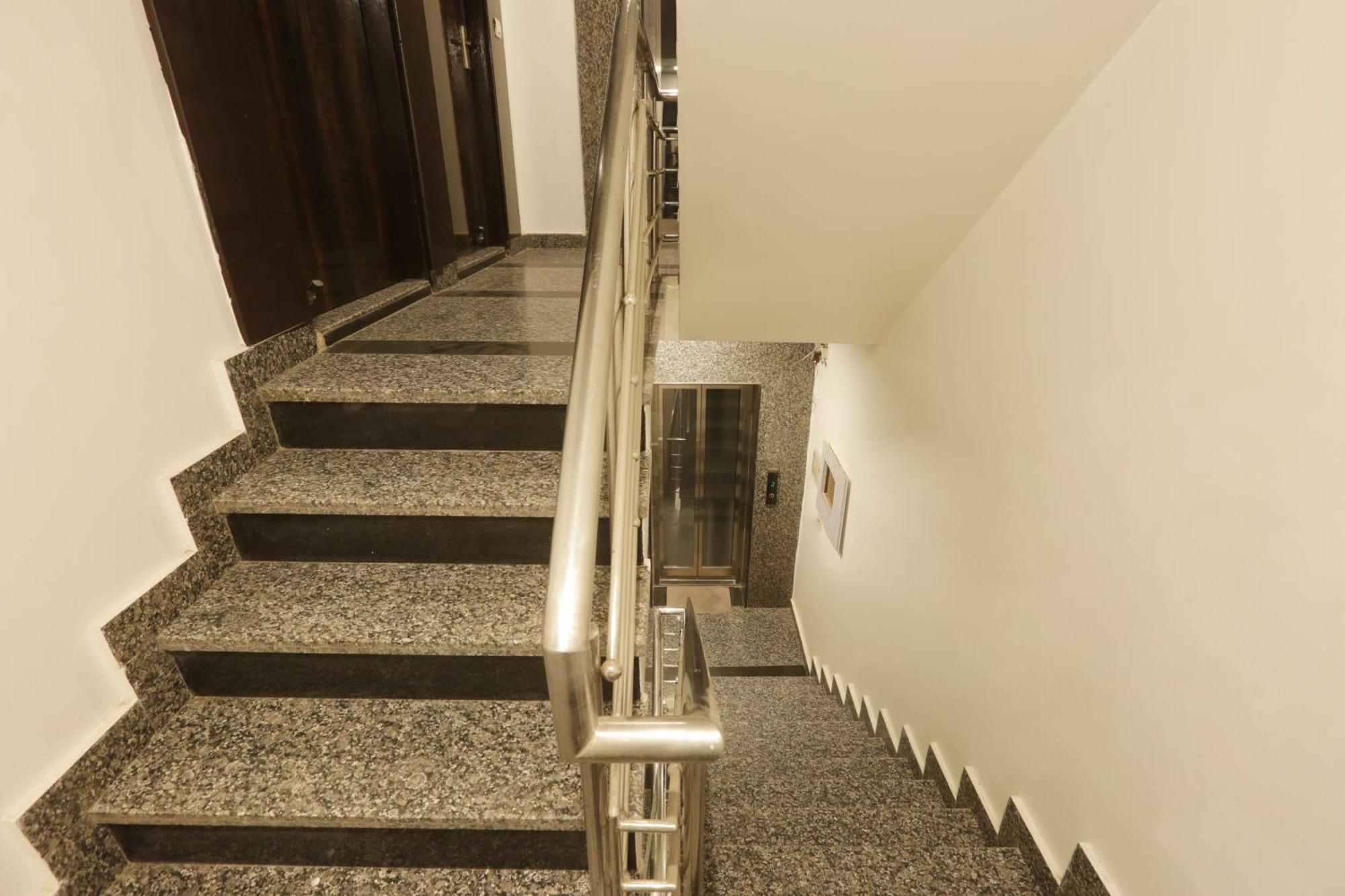 Hotel Aerostay Residency Igi Airport Delhi New Delhi Exterior photo
